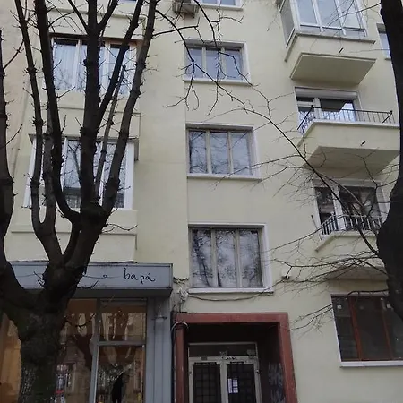 Apartament Calm, Sunny And Central *