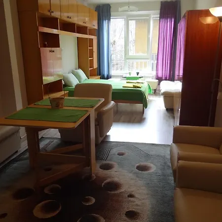 Apartment Calm, Sunny And Central